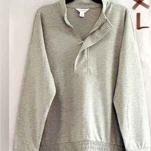 LADIES GREY SWEATER